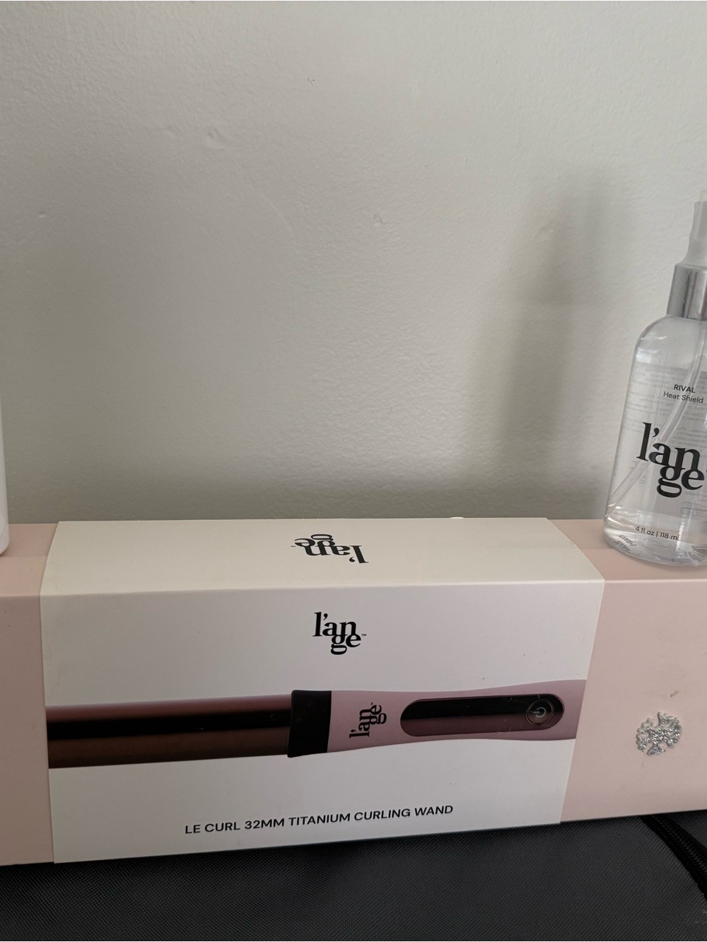 l'ange Le Curl 32mm Titanium Curling Wand - Pink